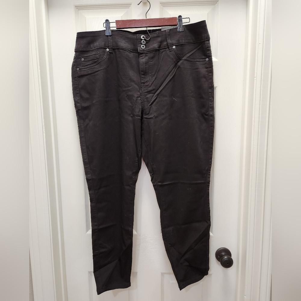 NWT Torrid DENIM Jeggings 22R